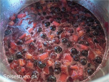 blåbær-rabarber-marmelade-3