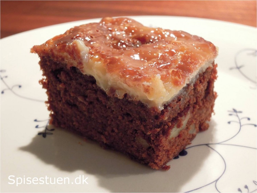 brownie med pekannødder og karameltop-12