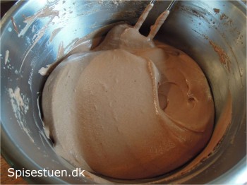 chokolademousse-med-hindbærcoulis-8