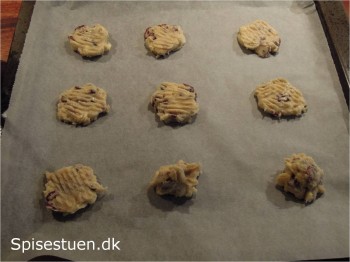 cookies-med-tranebær-og-hvid-chokolade-8
