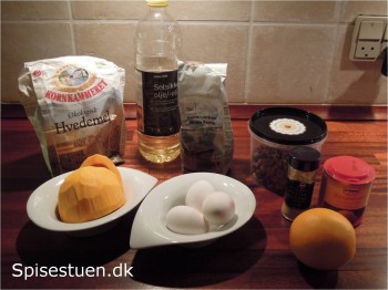 græskar-kage-med-cream-cheese-frosting-1