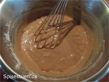 kanelkaffe-muffins-med-karamel-frosting-7