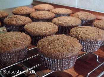 kanelkaffe-muffins-med-karamel-frosting-8