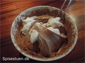 nuttellamuffins-med-chokolademousse-16