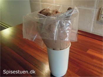 nuttellamuffins-med-chokolademousse-19