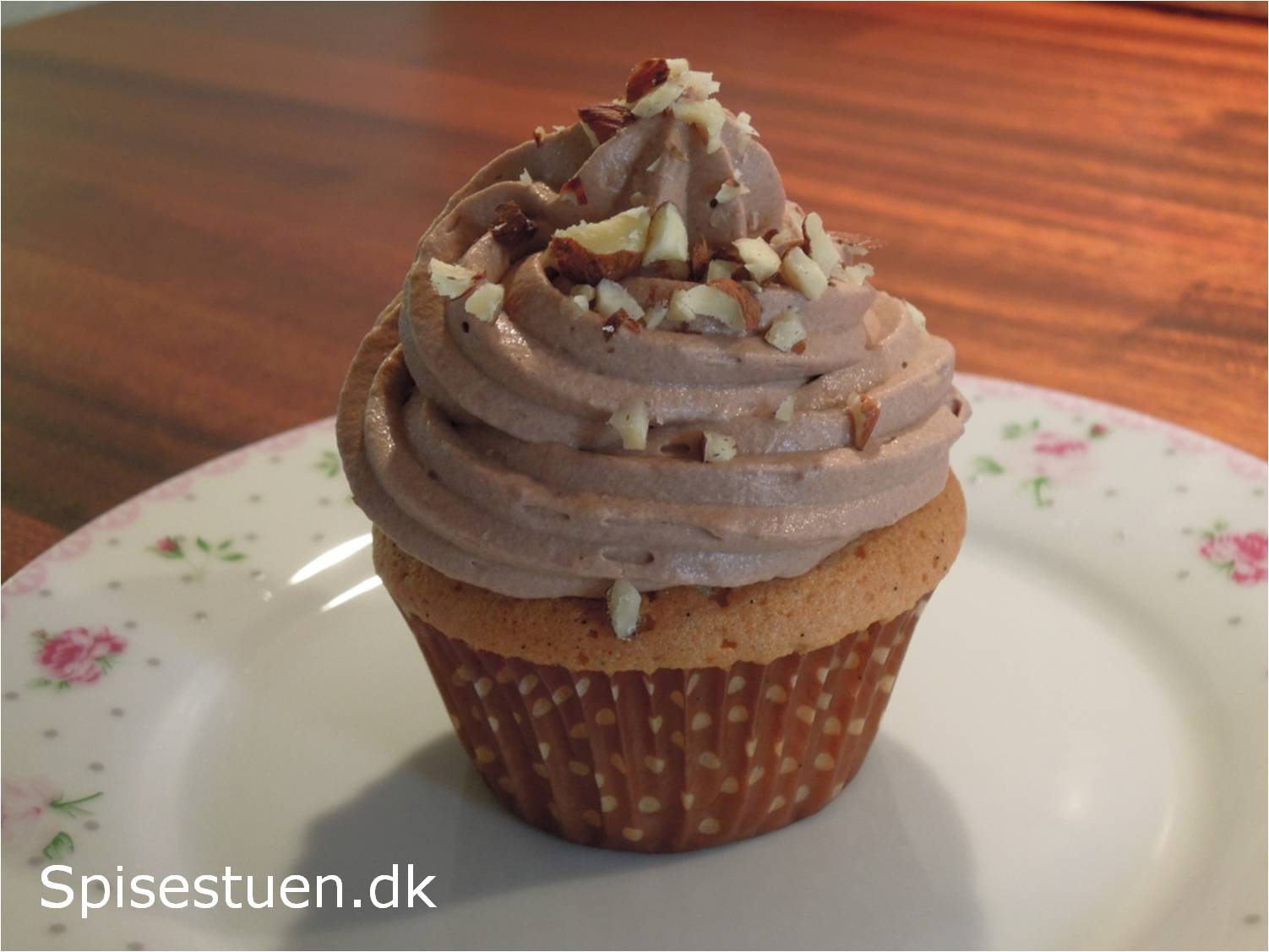 Nutellamuffins med chokolademousse