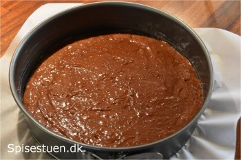 chokoladekage-med-chokolademousse-11