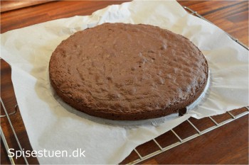 chokoladekage-med-chokolademousse-13