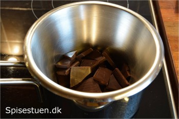 chokoladekage-med-chokolademousse-14