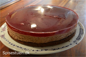 chokoladekage-med-chokolademousse-31