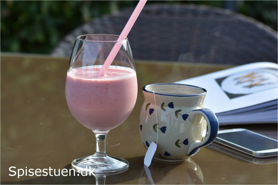smoothie-med-yoghurt-og-bær