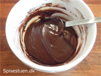 chokoladekage-med-smørcreme-bedst-14