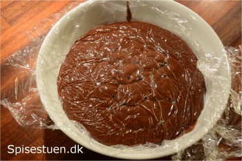 fastelavnsboller-med-chokoladecreme-5