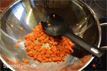stegte-ris-med-æg-og-grøntsager-3