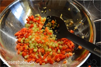 stegte-ris-med-æg-og-grøntsager-5