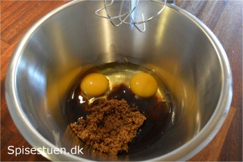 chokoladekage-med-mokkafromage-11