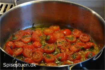 pasta-med-tomat-og-hvidløg-5