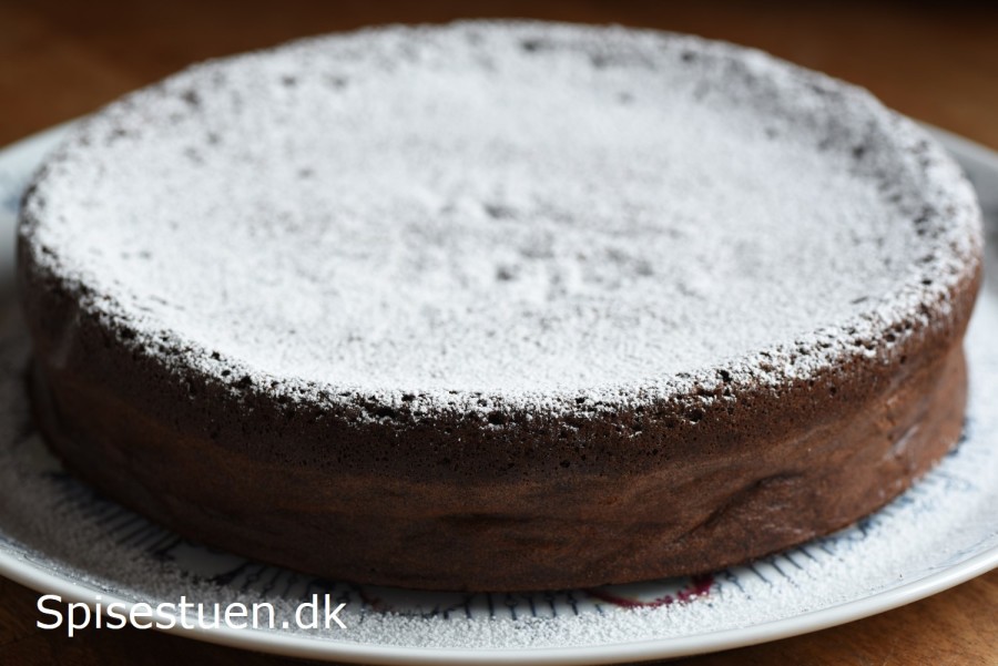 chokoladekage-uden-mel-13