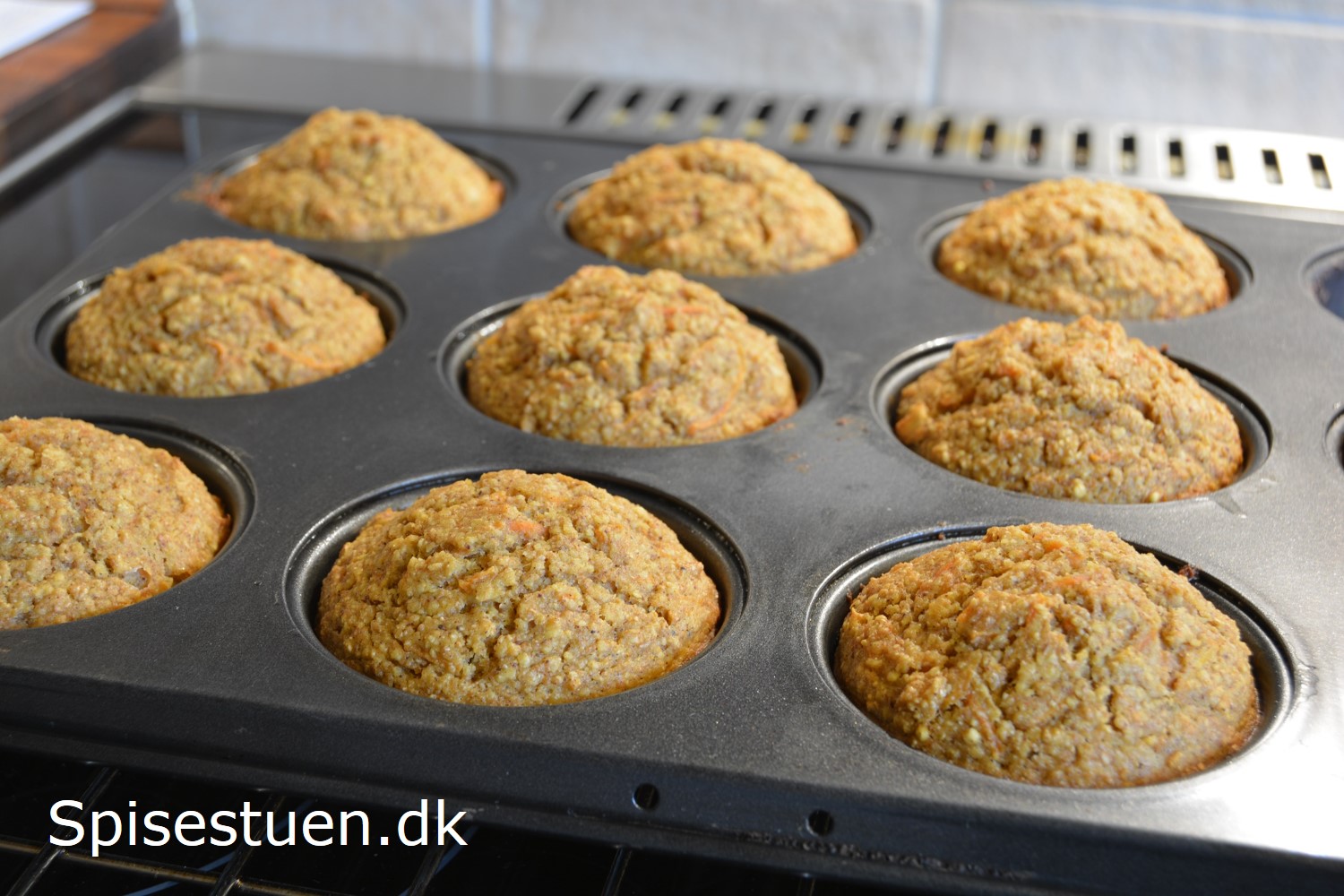 Gulerodsmuffins – 100 fuldkorn – et hit til morgenmaden eller madpakken Spisestuen kanelkage