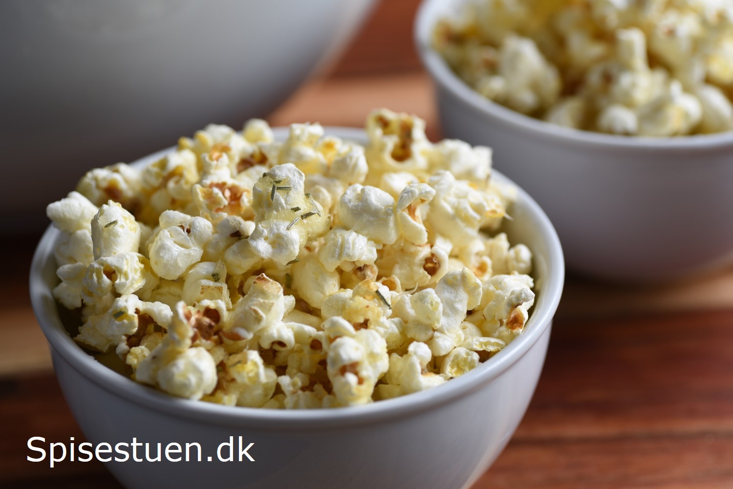 Noisy article Incorporate Popcorn med smeltet smør og parmesan