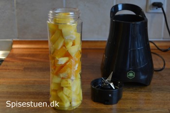smoothie-med-mango-og-ananas-2