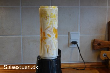 smoothie-med-mango-og-ananas-4