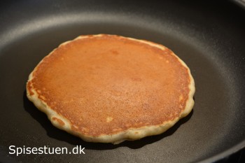 amerikanske-pandekager-med-appelsin-og-kanel-10
