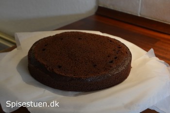 chokoladelagekage-devils-food-cake-14