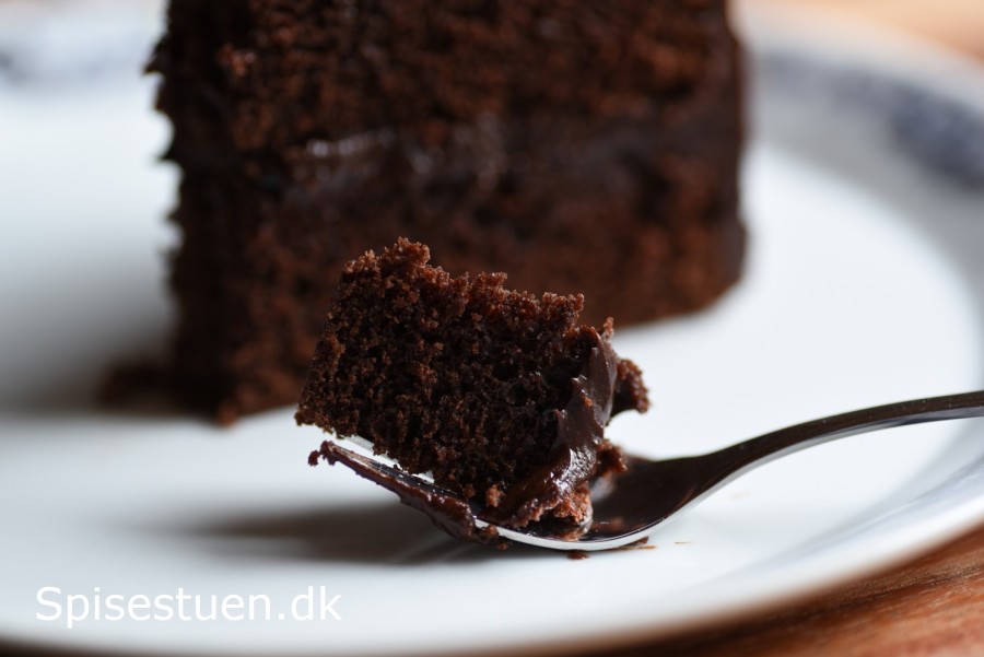 chokoladelagekage-devils-food-cake-23