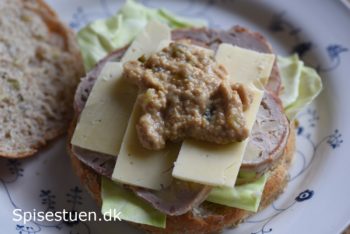sandwich-med-spidskaal-farsbroed-og-ost-4