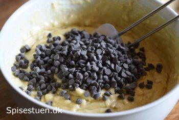 vaniljemuffins-med-havregryn-og-chokolade-1-8